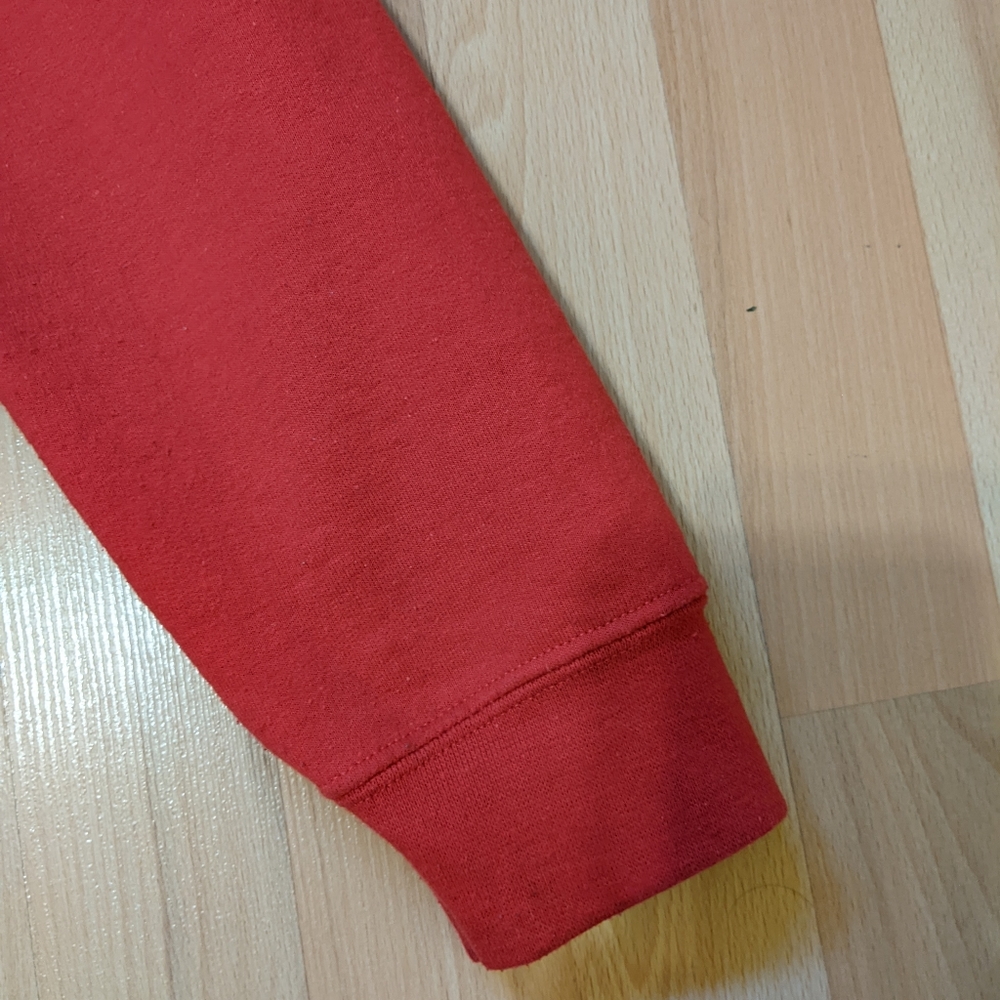 Hoddie - Picture 2 of 4